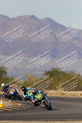 media/Dec-17-2023-CVMA (Sun) [[bf0c04832d]]/Race 4 Amateur Supersport Middleweight/